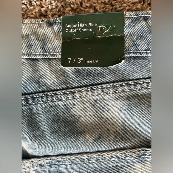 5/$25 Wild Fable Super High-Rise Cutoff shorts size 17 - Picture 4 of 5